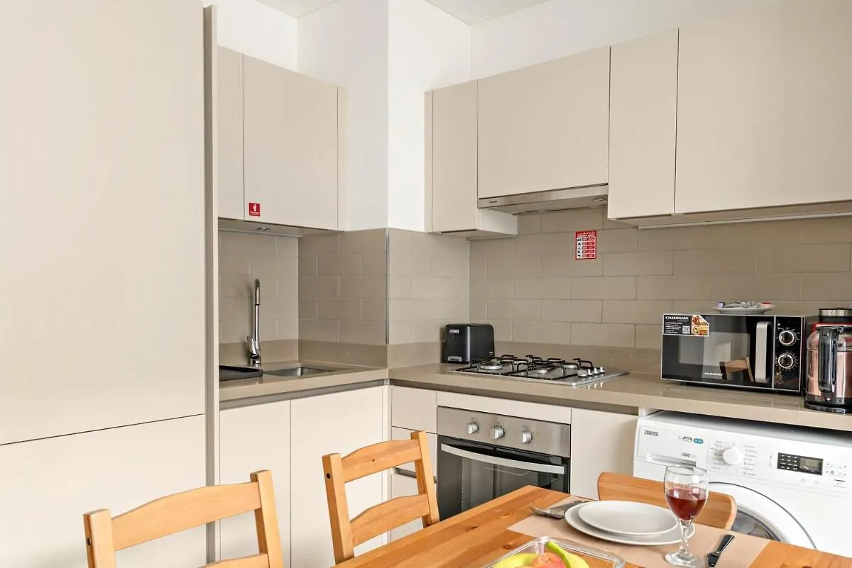 First Class 1Br Lavish Living In Sobha Creek Dubai