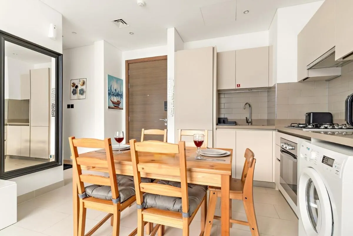 First Class 1Br Lavish Living In Sobha Creek Dubai Apartment