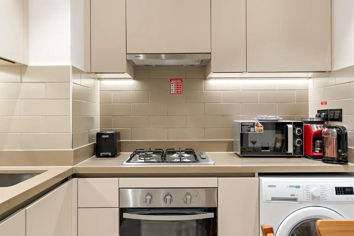 First Class 1Br Lavish Living In Sobha Creek Dubai 0*,