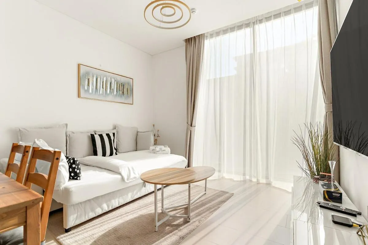 First Class 1Br Lavish Living In Sobha Creek Dubái